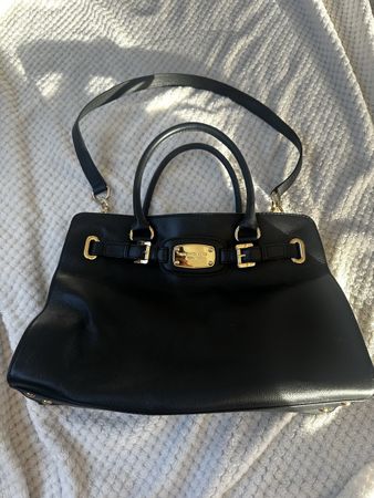 Michael Kors Handtasche - Schwarz - Top Zustand!