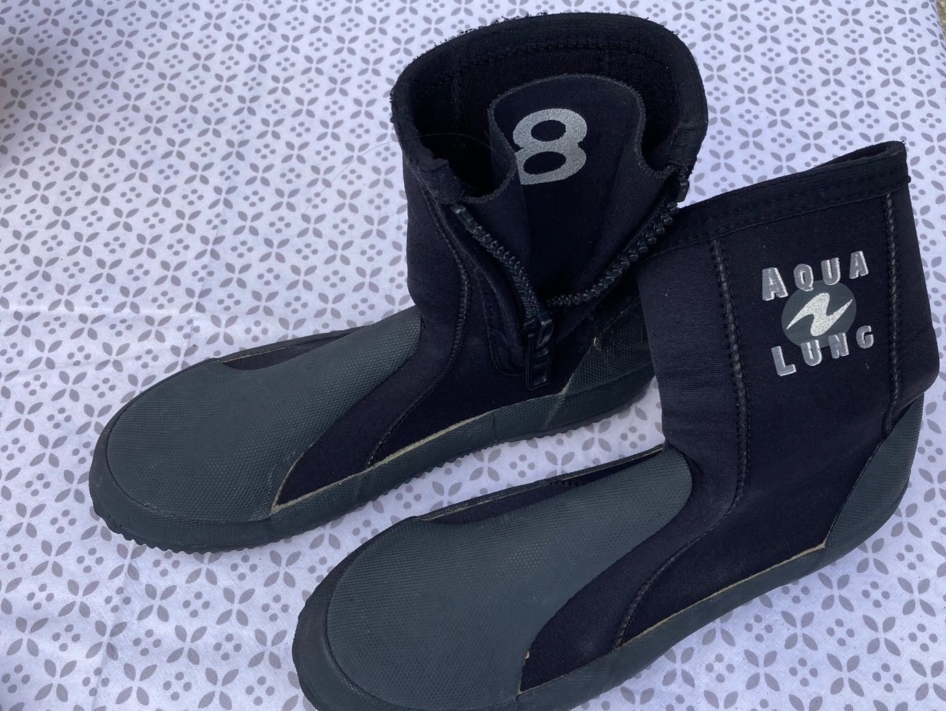 Scarpe da uomo: AQUALUNG Booties mit Zipper Gr. 8 – Usato da Pitasch venduto da brunic28229