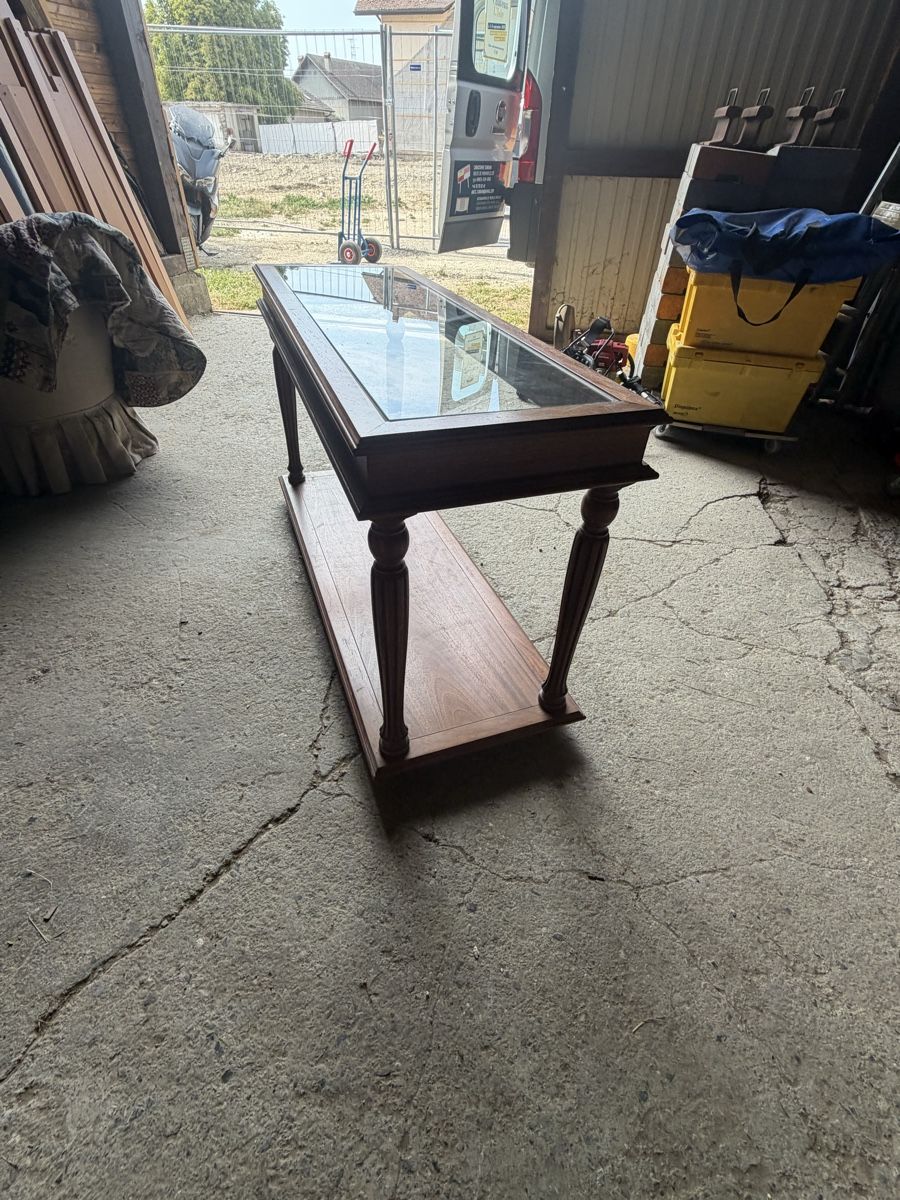 Tavoli: Table de style Anglais en acajou – Usato da Arnex-sur-Orbe venduto da Tutu1037 2