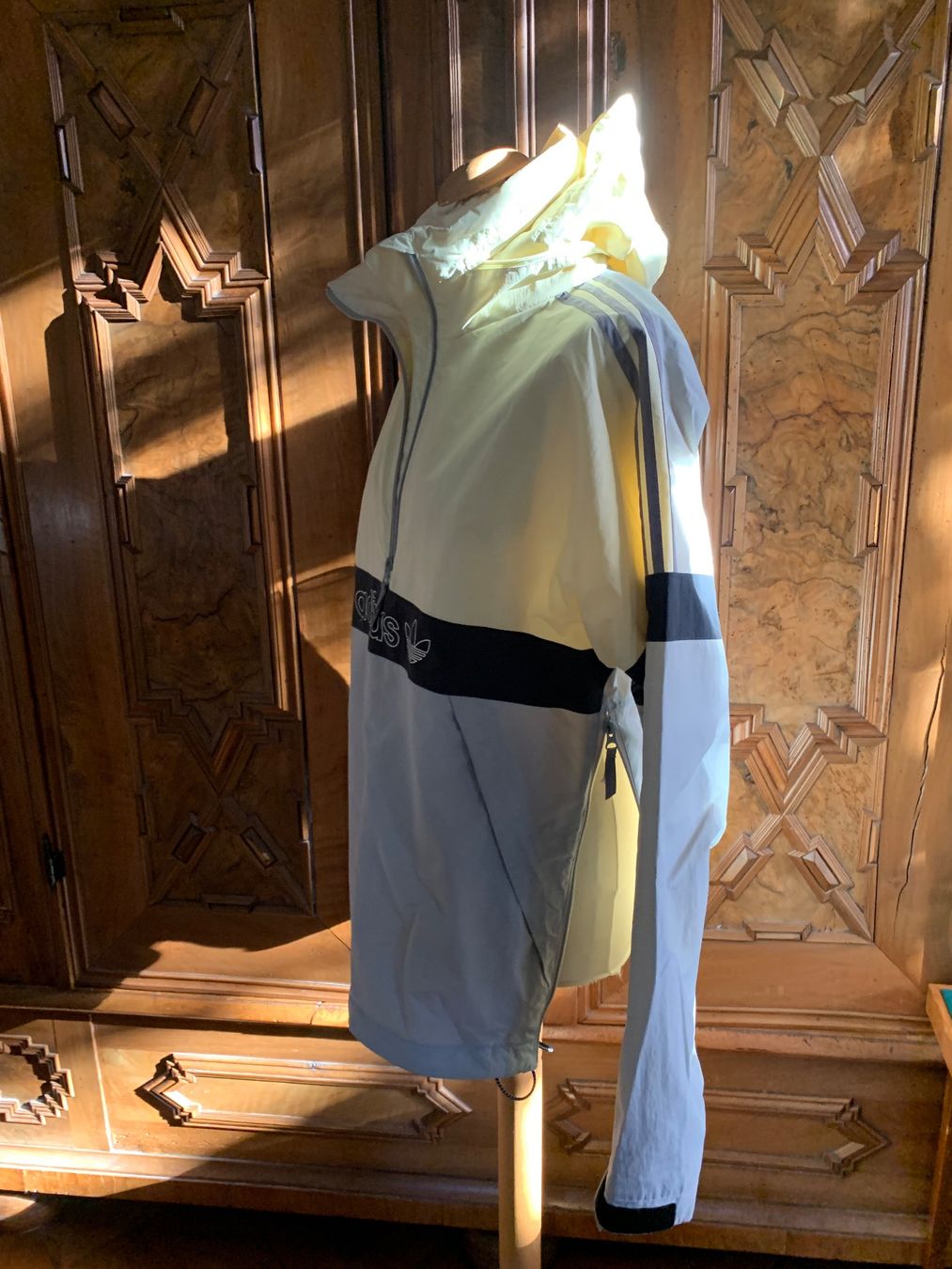 Adidas Jacken: ADIDAS VINTAGE Jacke /Regen + Wind Jacke / – Gebraucht aus Interlaken von Bona55 1