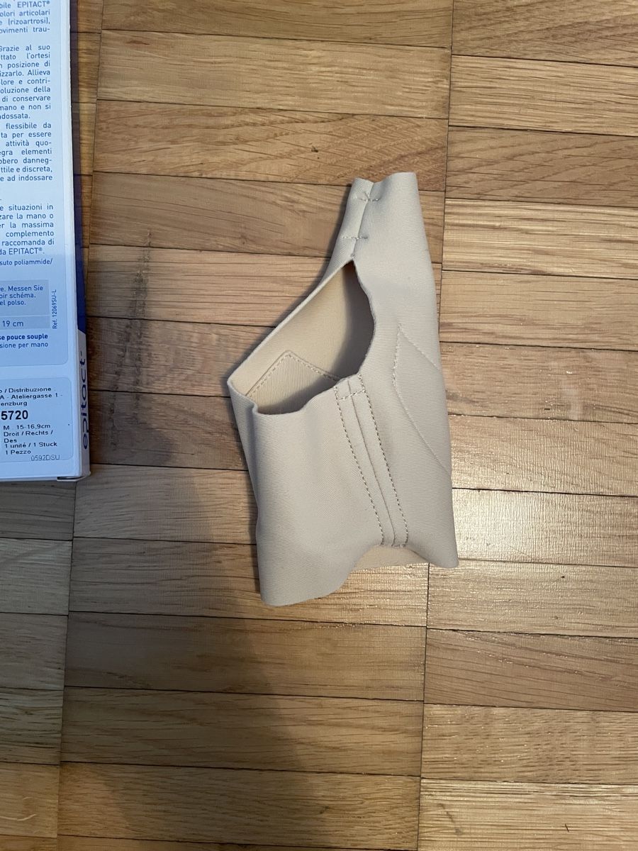 Protezioni & Imbottiture: Epitact Flexible Thumb Support, Size M – Nuovo (secondo la descrizione) da Neuchatel venduto da shi_9fzw 3