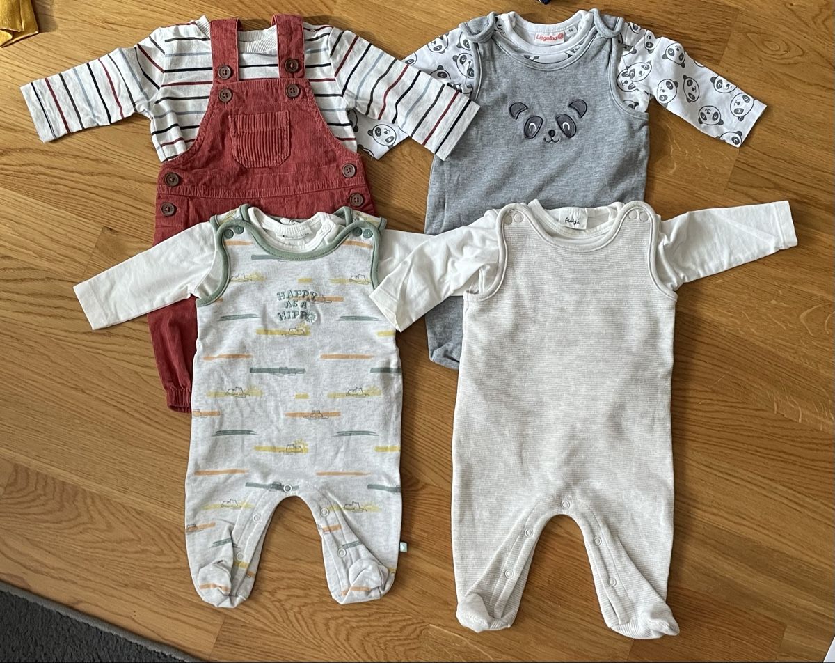 Lotti & Set di vestiti: Herbst/Winter Kleider Set Grösse 56  – Usato da Arlesheim venduto da mic_8w5q 1
