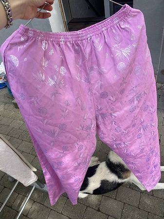 luftige pinkige Hose