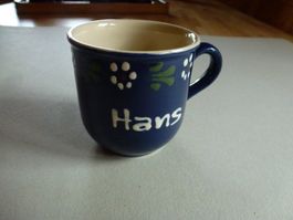 Tasse mit Namen: Hans, Keramik, blau mit Blumenranke,