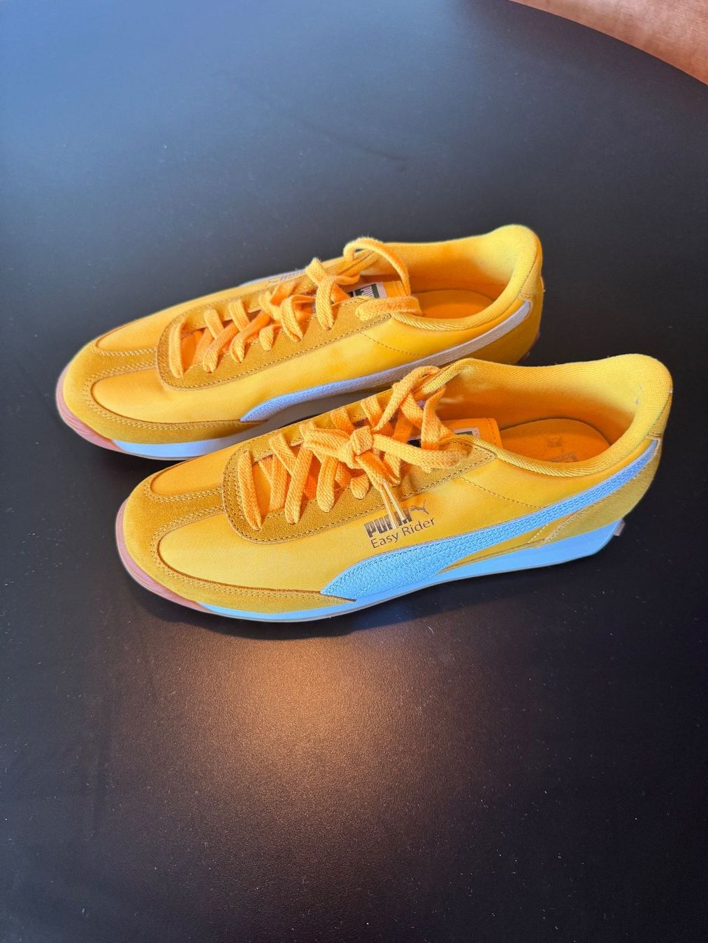 New Balance Chaussures hommes: Sneaker PUMA, gelb, Grösse 44 – Neuf avec emballage d'origine à Zürich par Alpnach_