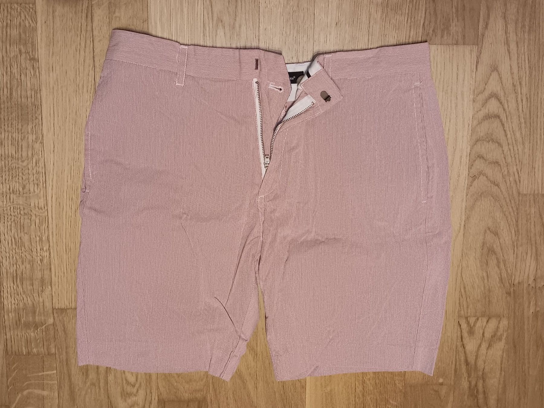 Pantaloni: Kurze leichte Herren Hose , EUR 40 – Nuovo e nell'imballaggio originale da aarburg venduto da macacito
