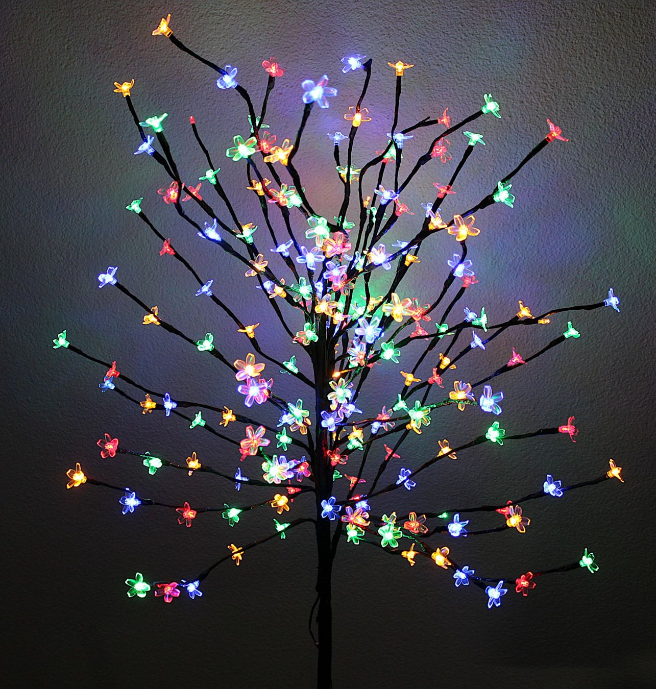 Lampen: LIVARNO LED-Lichterbaum 150cm – Gebraucht aus Volketswil von brockipfannenstil 1
