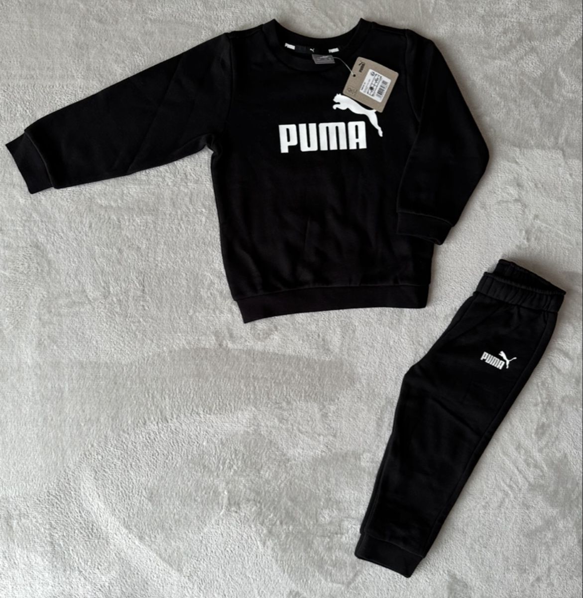 Puma Completi: Puma Trainingsanzug / Grösse 98 - NEU – Nuovo e nell'imballaggio originale da Wynau venduto da marif23