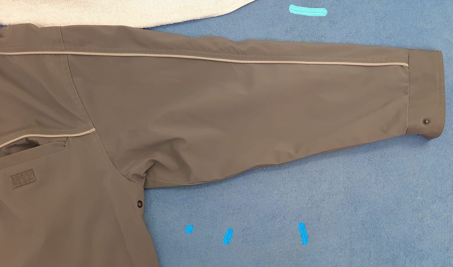 Jacken: Jacke grau – Gebraucht aus Wettingen von 2fiule5 2