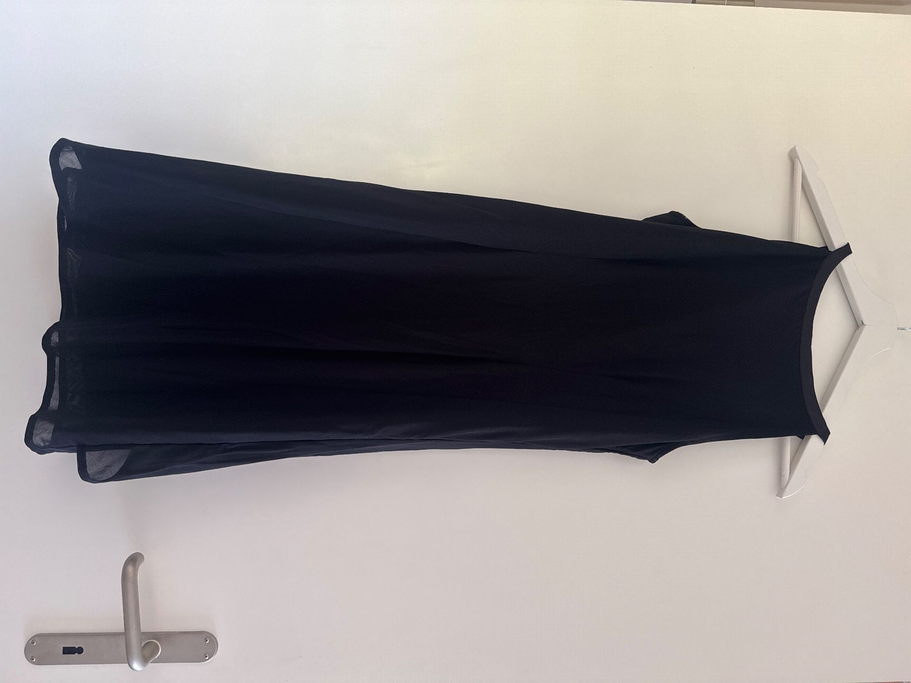 S.Oliver Vestiti & Gonne: Schwarzes Festkleid für Mädchen – Usato da Sutz venduto da lue_s5cv 1