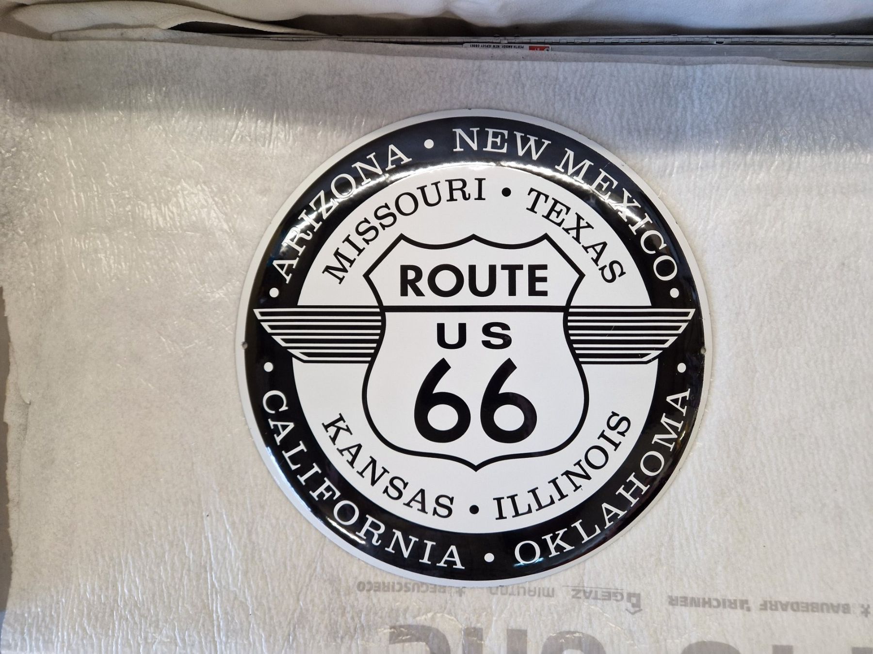 Insegne: Route 66 Emaille Schild 40cm Neu – Nuovo (secondo la descrizione) da Wädenswil venduto da tome70