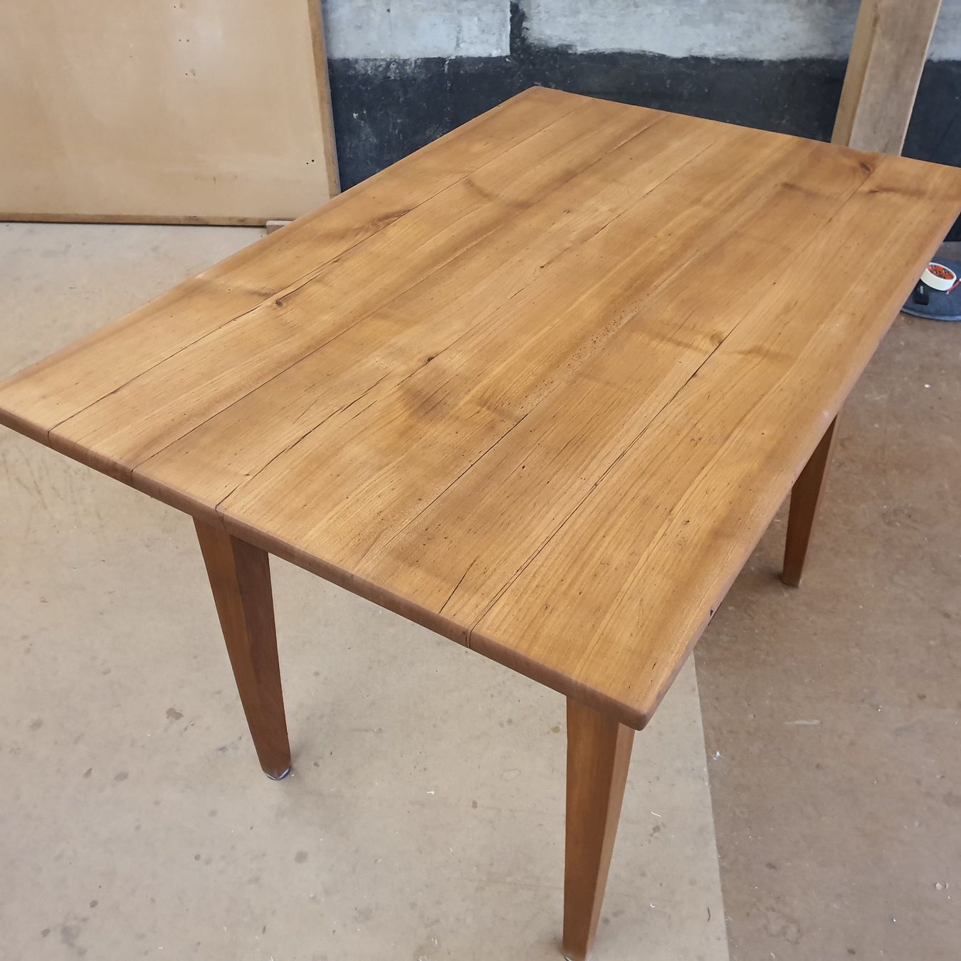 Tische: Biedermeier Tisch in Kirschbaum Massiv – Gebraucht aus Amlikon-Bissegg von tischwerker 4