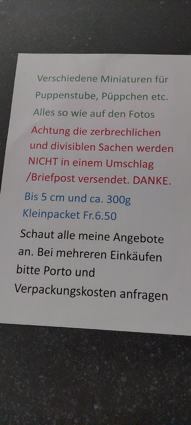 Bambole: Kleine Puppenkleidchen – Usato da Muri AG venduto da nindo1 1