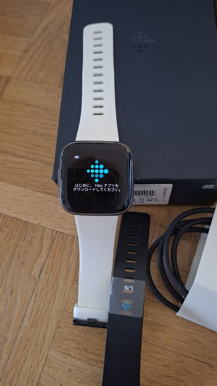 Fitbit Uhren: Montre connectée Fitbit Versa – Gebraucht aus Le Lignon von Indians88 1