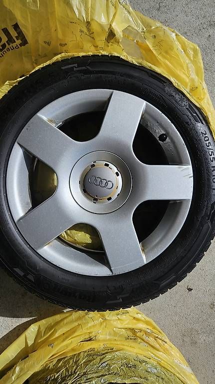 Audi Pneumatici & Ruote complete: Audi Winterräder mit sehr gutem Profil – Usato da Brunegg venduto da dom_k69f