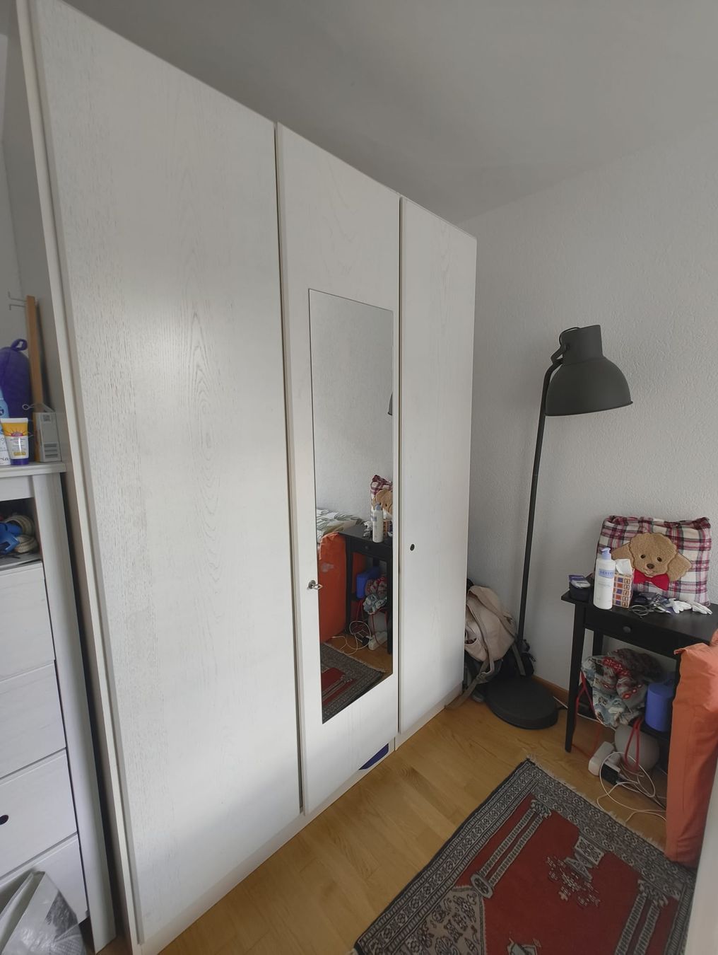 Armadi: White 3-door wardrobe with mirror  – Usato da Zürich venduto da dav_5xw9 1