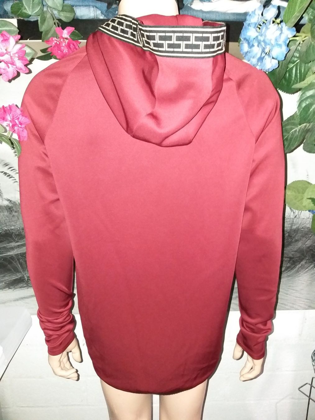 Siksilk Pullover & Sweatshirts: Hoodie SIKSILK       Taille/Grosse L – Gebraucht aus Cossonay-ville von Super-Price-Quality 6