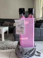 Reisebett rosa zusammenklappbar / neuwertiger Zustand