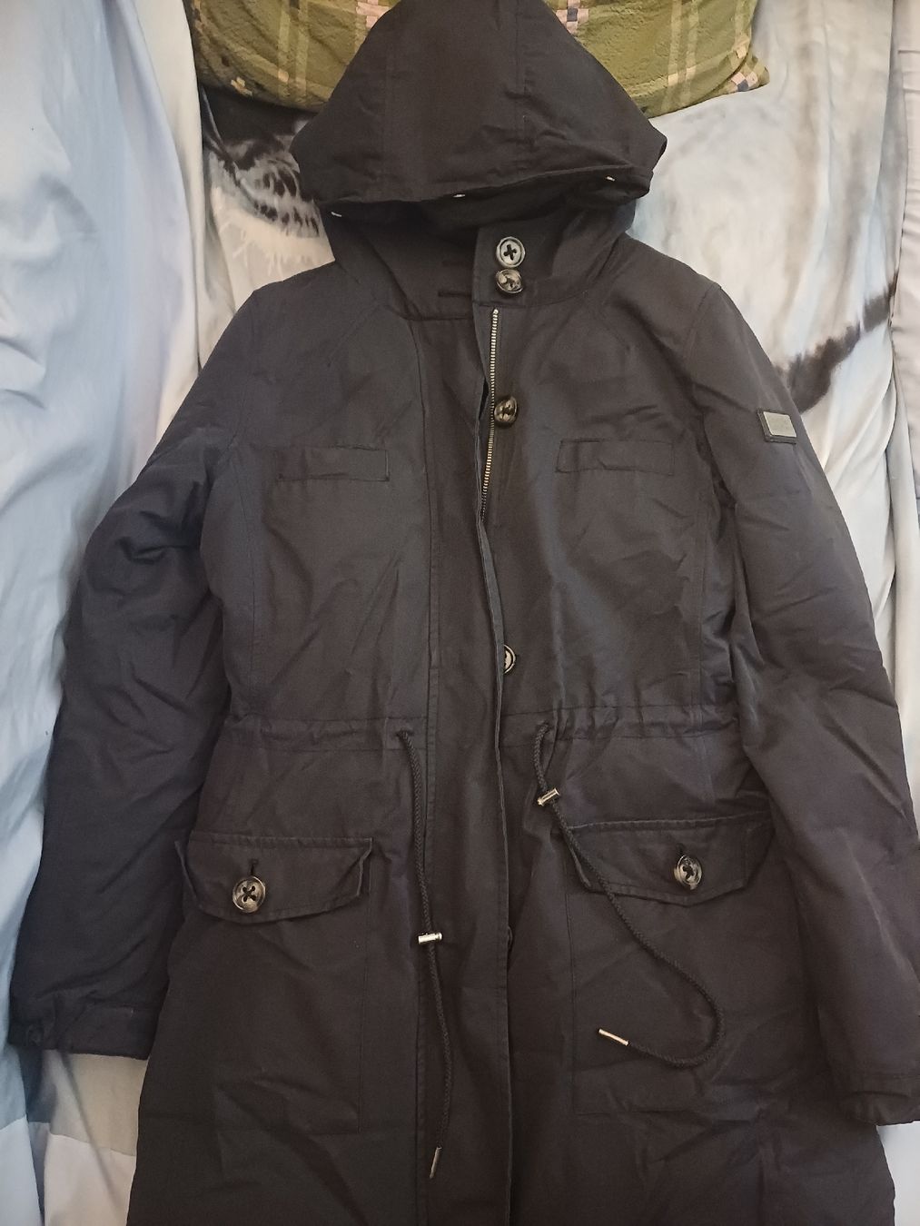 Calvin Klein Manteaux: Calvin Klein long winter coat – D'occasion à Dietikon par Francesca_Pk