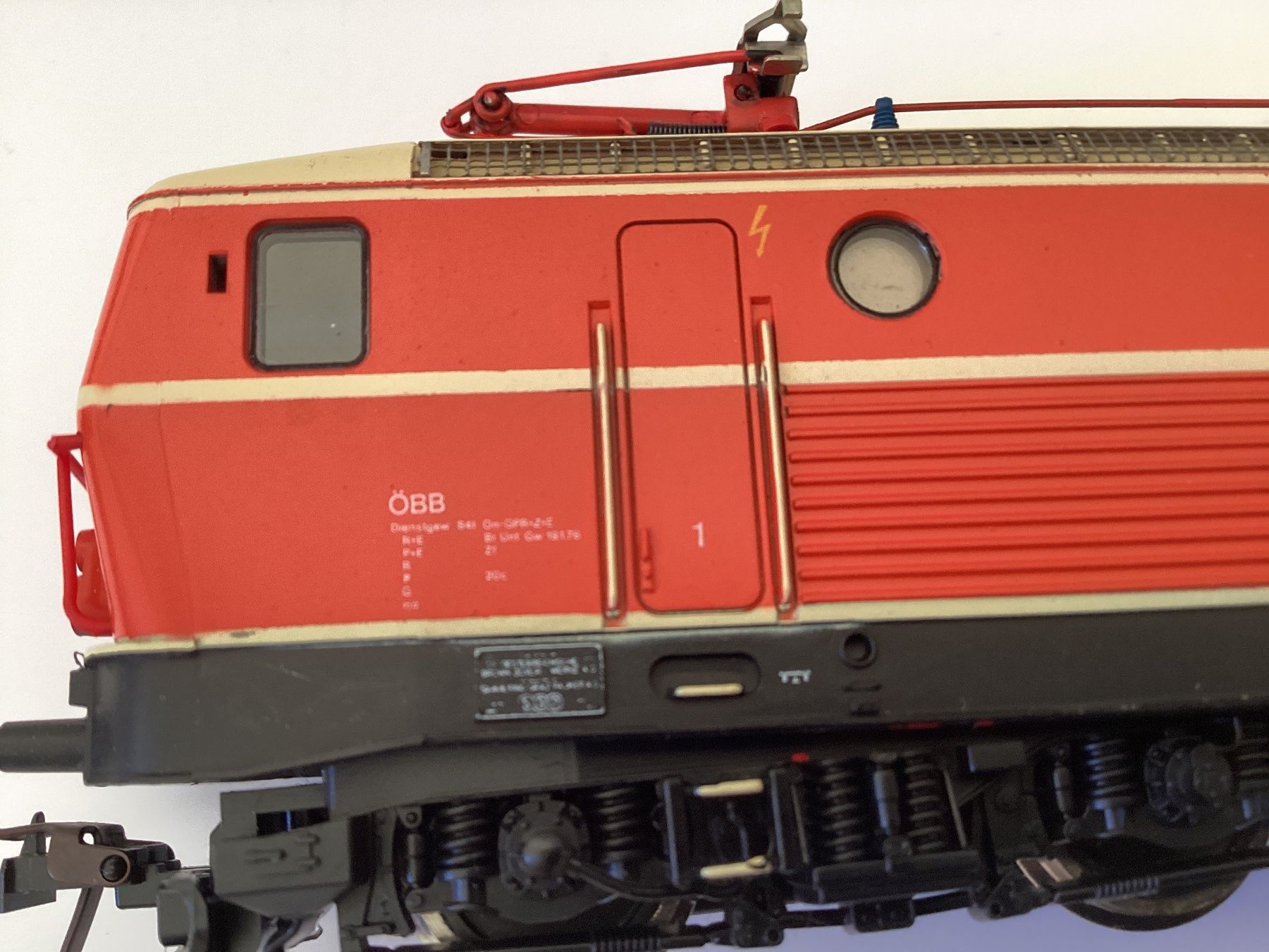 Roco Modellini di ferrovie: Roco 04197S ÖBB 1044.27 H0 1:87 – Usato da Effretikon venduto da simtek_de 4