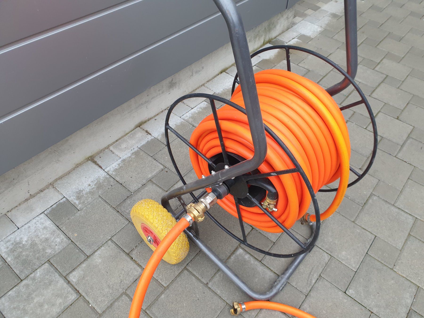 Rohre & Schläuche: Schlauchhaspel mit 45 m Schlauch – Gebraucht aus Turbenthal von  2