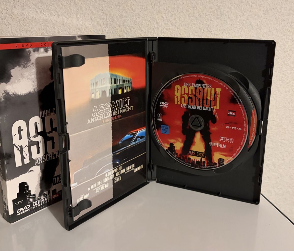 Tutti i DVDs: Assault - Anschlag bei Nacht  – Usato da Flawil venduto da NiceT 3