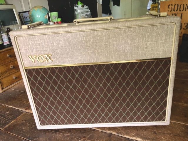 Vox Verstärker: VOX AC30 HW Greenbacks Gitarrenverstärker – Gebraucht aus langenthal von marti111musik