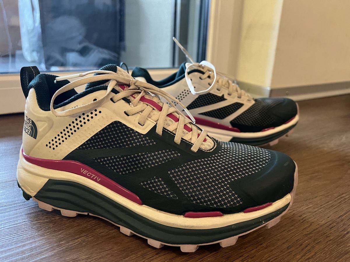 North Face Scarpe da donna: The North Face VECTIV ENDURIS FUTURELIGHT W – Usato da Nänikon venduto da sam_7nk7 5