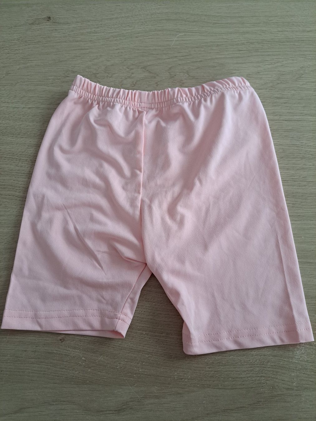 Pantaloni: Short enfant taille 120 – Usato da Marly venduto da Mumu1723 1
