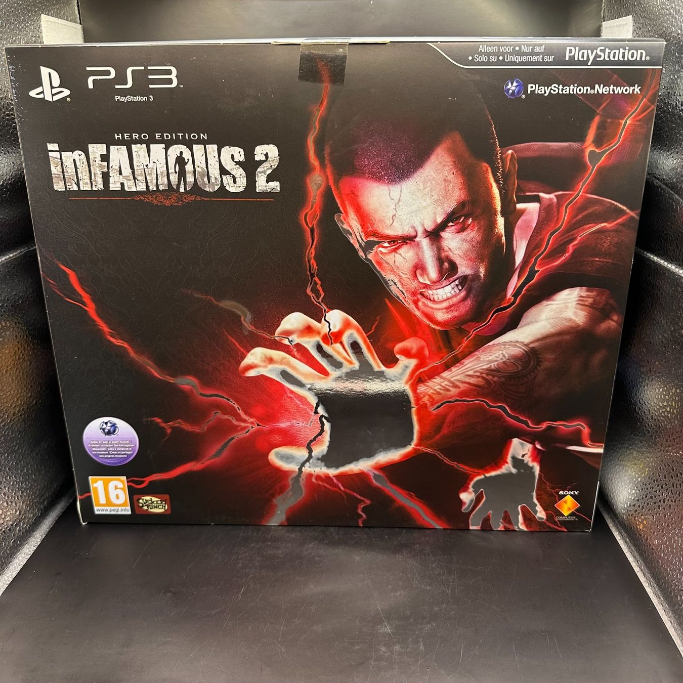 Sony Giochi: Playstation 3 Infamous 2 Hero Edition Sealed – Nuovo e nell'imballaggio originale da Düdingen venduto da Nerdworld