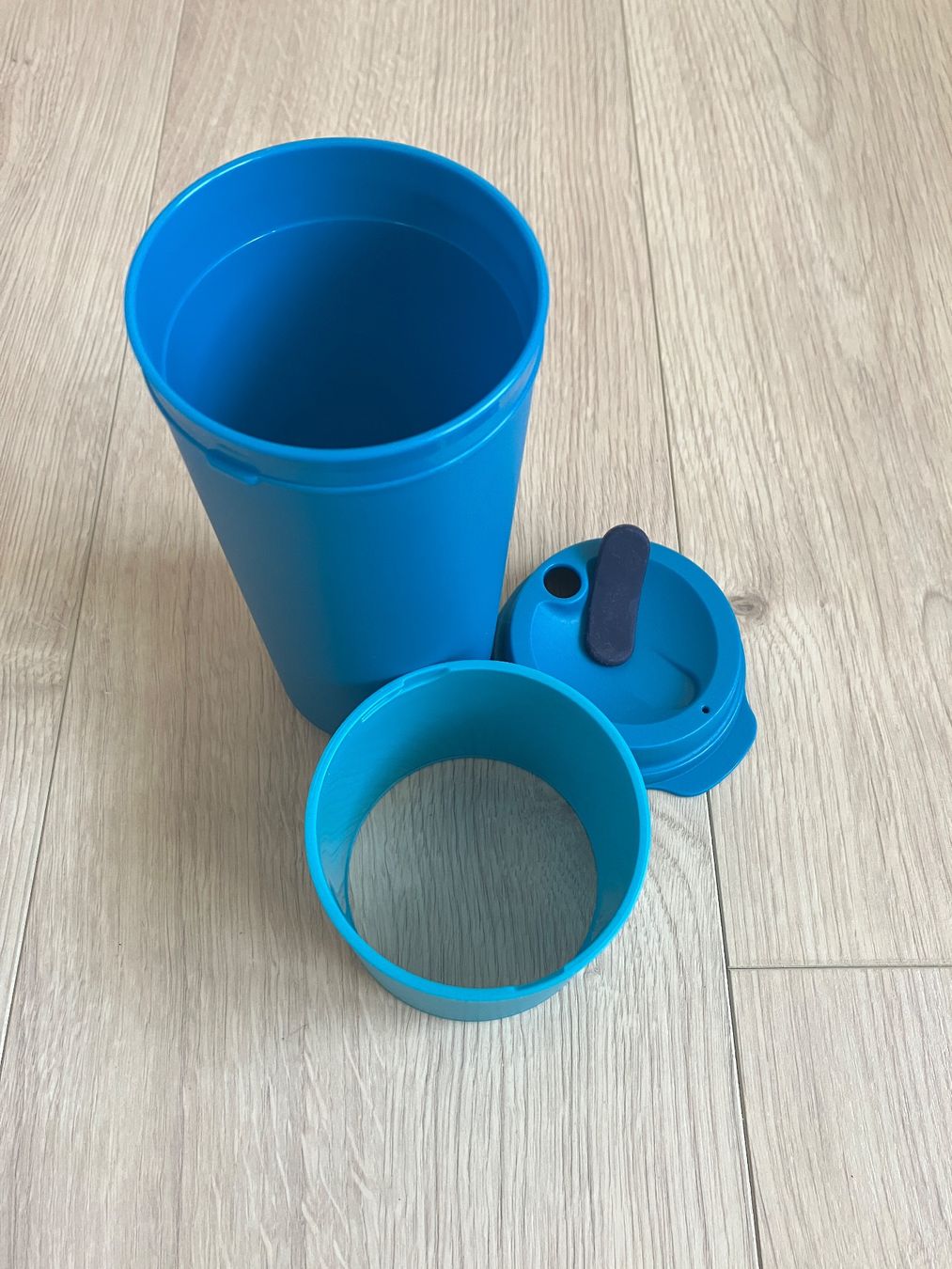 Tupperware Recipients et similaires: Tupperware Thermobecher – Neuf (Voir description) à Ehrendingen par eli_dr72 1