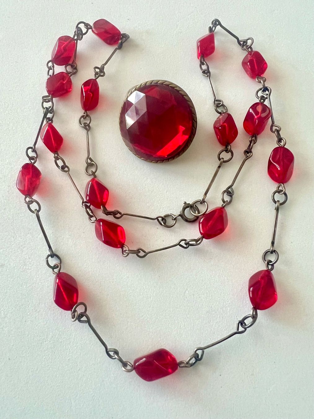 Autres bijoux: Vintage Kette & Brosche Rubinrot Glas leuchtendes Ensemble – D'occasion à Ruswil par artbyhand 8
