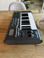 M-Audio Axiom 25 MIDI Keyboard Controller mit USB-Kabel 
