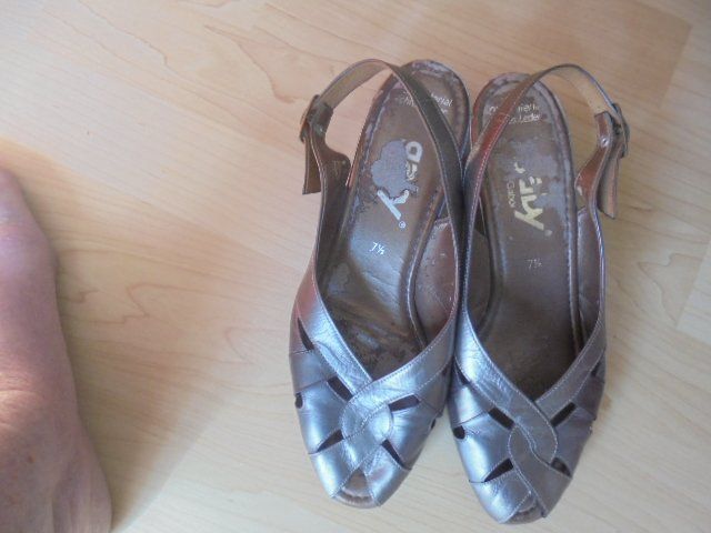 Gabor Scarpe da donna: Sandalette Silber/Bronze Gr. 41 – Usato da Hinwil venduto da Glasperlen 2