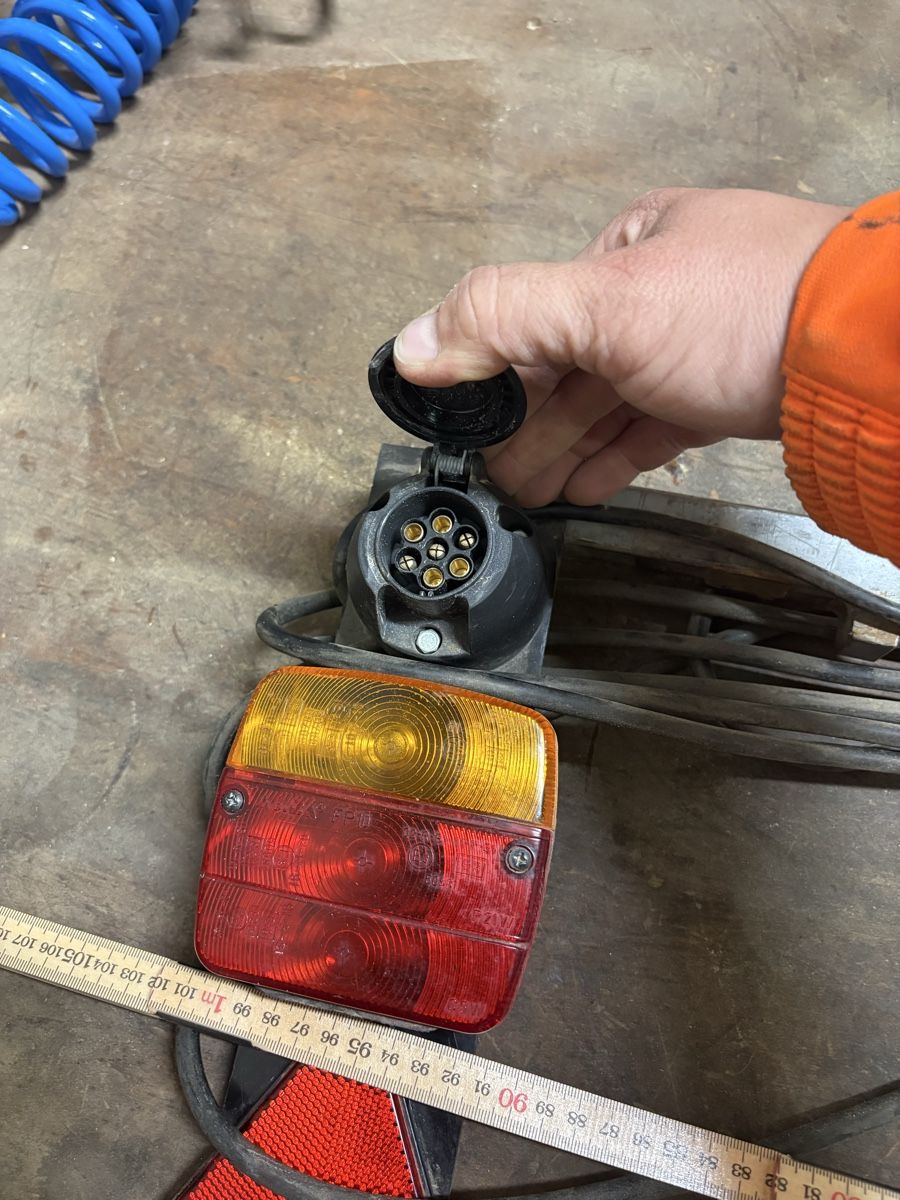 Tutti i ricambio: Lichtbalken 12volt voll funktionsfähig – Usato da Alten venduto da rueggi33 3