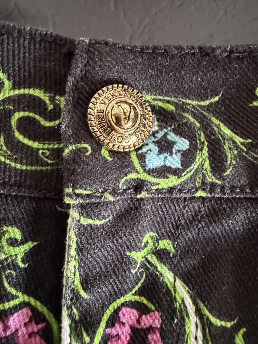 Versace Jeans: Versace Jeans Couture Summer Shorts Size 30 – Gebraucht aus Zürich von Vikkinikki 1