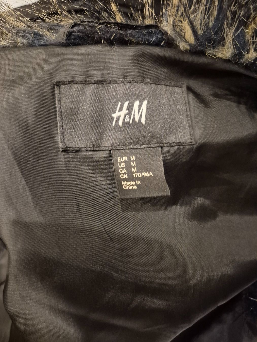 H&M Gilet & Giacche senza maniche: Kunstfellweste, Grösse M, H&M – Usato da La Neuveville venduto da Vestiaire_2011 5