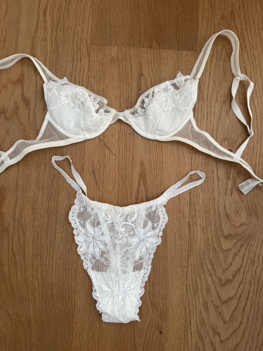 La Perla Altra biancheria intima: La Perla Lingerie Set Weiss Spitze Groesse 70A – Usato da Solothurn venduto da jgu_xfz2