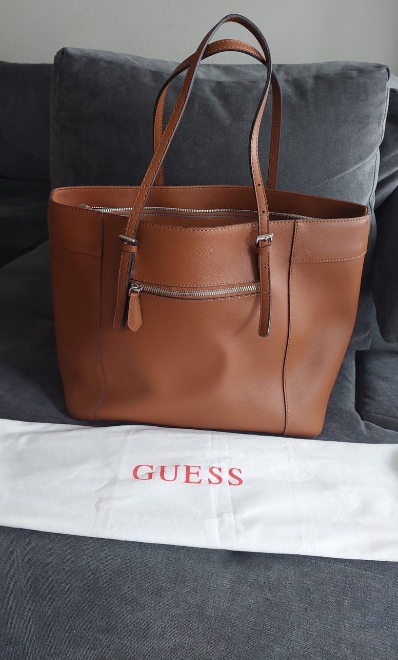 Guess Borse da donna: Guess Handtasche / Shopper braun – Nuovo (secondo la descrizione) da Winterthur venduto da jamz77d 1