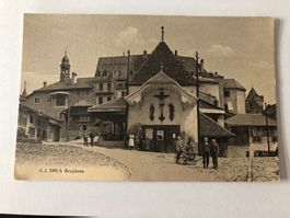 Gruyeres -  Croix de Jesus et enfants