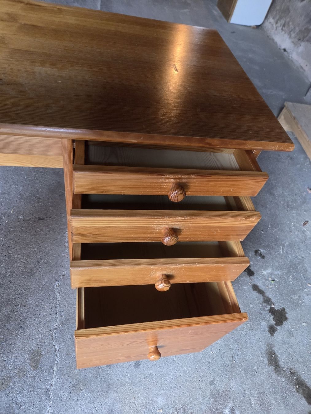Scrivanie: Kinderpult massiv Holz, 4 Schubladen – Usato da Winterthur venduto da cherzli02 3