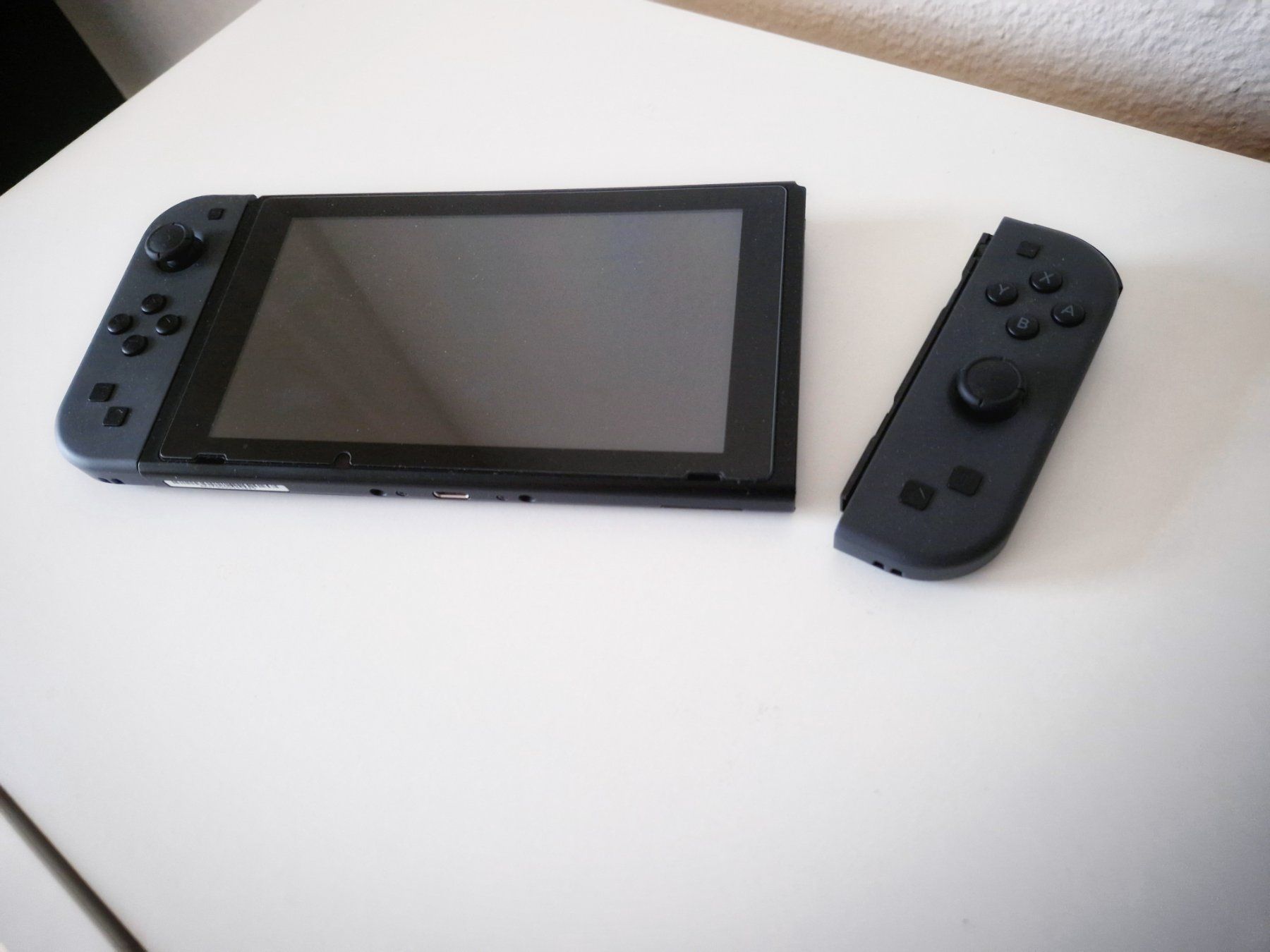 Nintendo Konsolen: Nintendo Switch DisplaySchutz Folie tempered glass – Neu und originalverpackt aus Uster von -FPS- 4