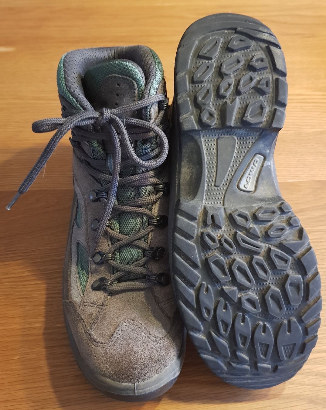 Lowa Scarpe da uomo: Lowa Wanderschuhe Gr.40 – Usato da Mauensee venduto da Braut-kleid 3