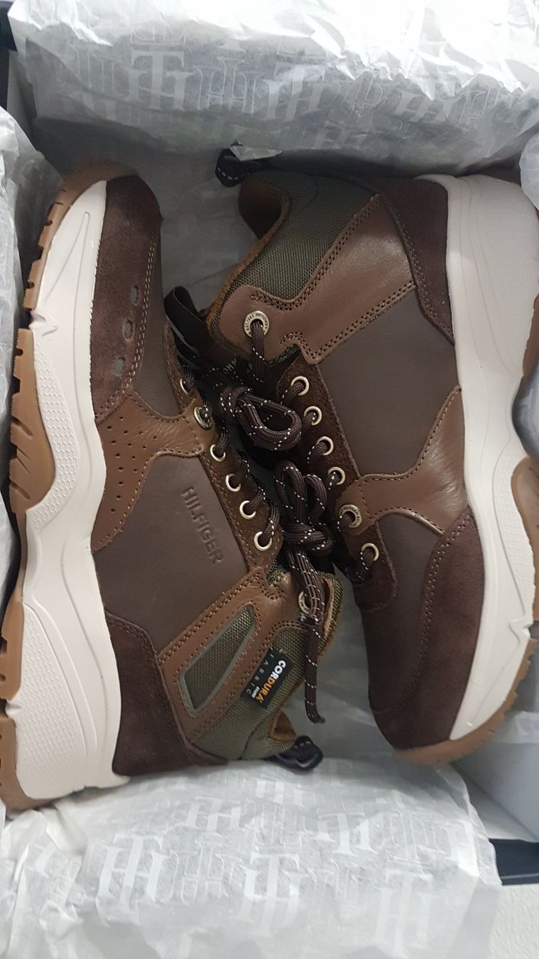 Tommy Hilfiger Scarpe da uomo: High Sneaker Boot Tommy Hilfiger Gr.41,Leder. – Nuovo e nell'imballaggio originale da Zürich venduto da ata_c8nh 4