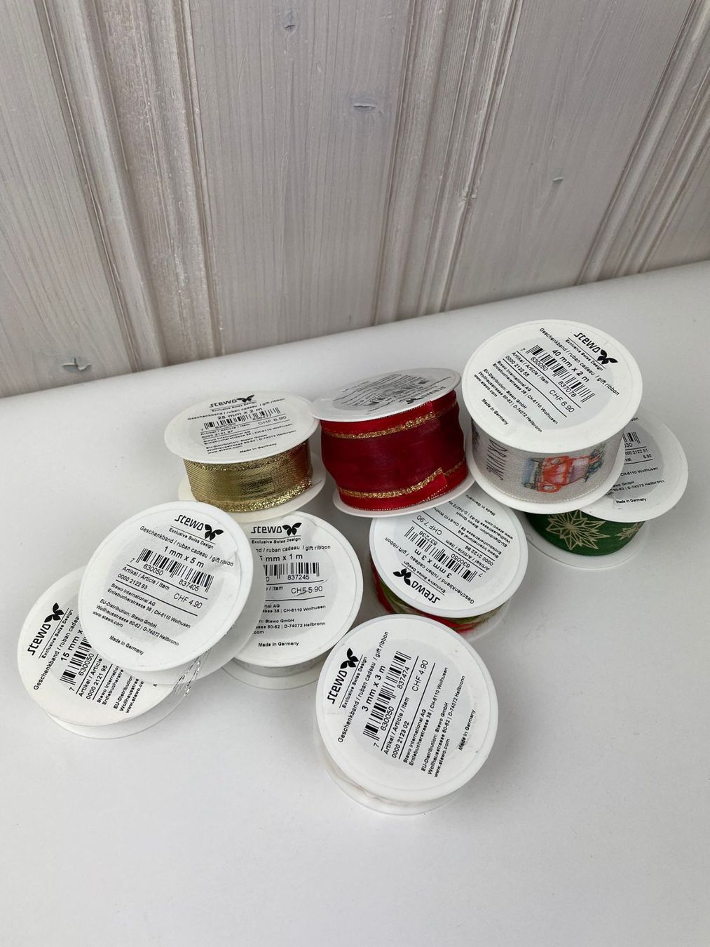 Nastri decorativi: Weihnachts-Deko Geschenkbänder - Schleifenband – Nuovo e nell'imballaggio originale da Wängi venduto da LiqKojote 1