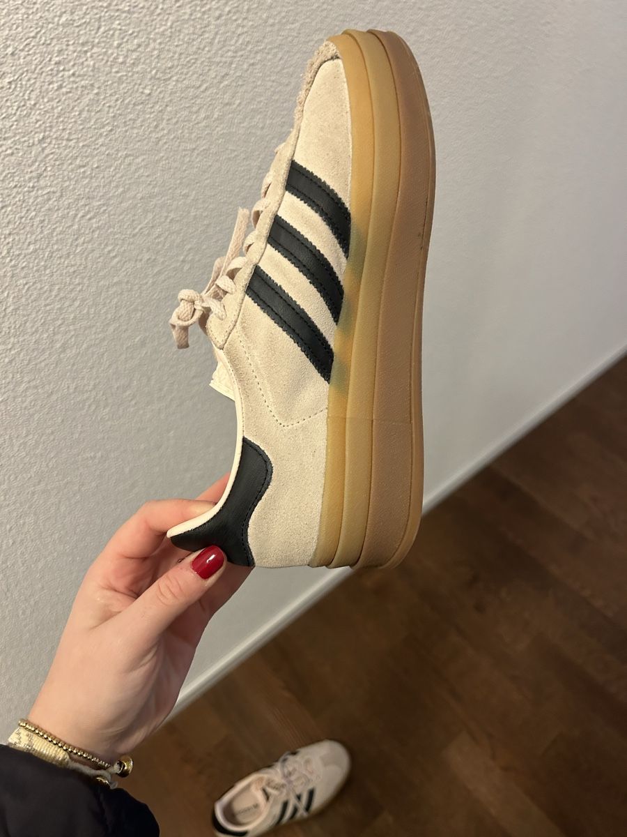 Adidas Scarpe da uomo: Adidas Gazelle rosa / navy – Usato da Kriens venduto da carlaestelladali 2