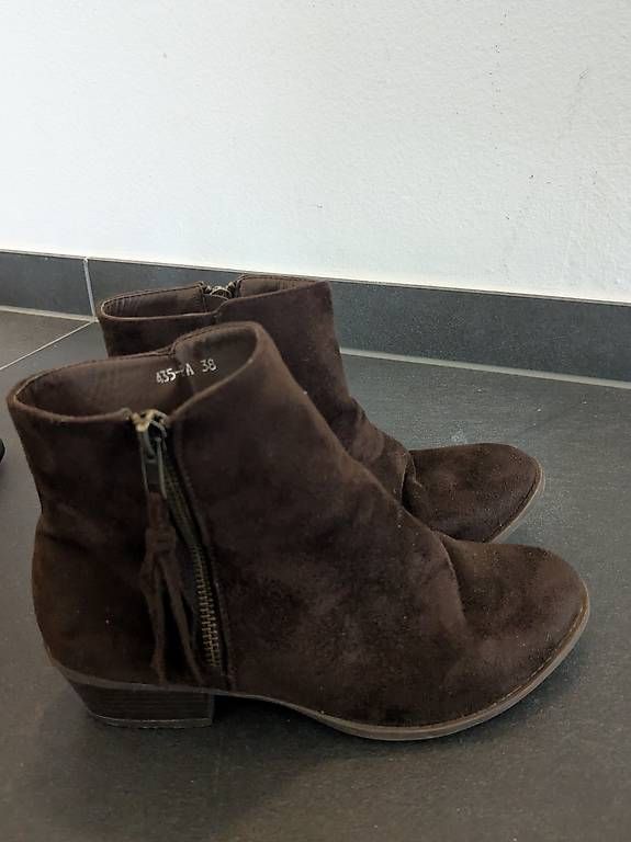 Scarpe da donna: Stiefeletten 38 – Usato da Stäfa venduto da FloStauf 3