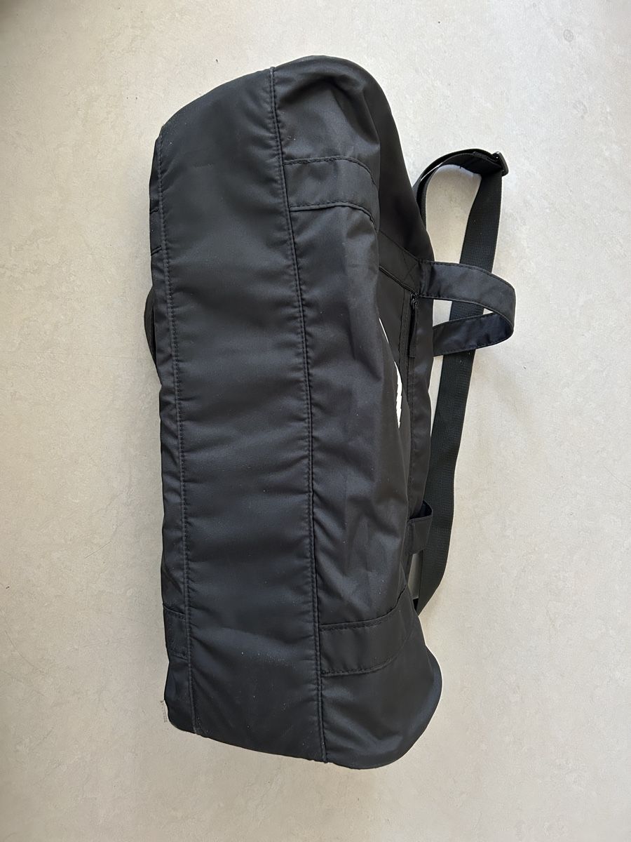 Nike Taschen: Nike Sporttasche – Gebraucht aus Winterthur von magdalena_salvatore 3