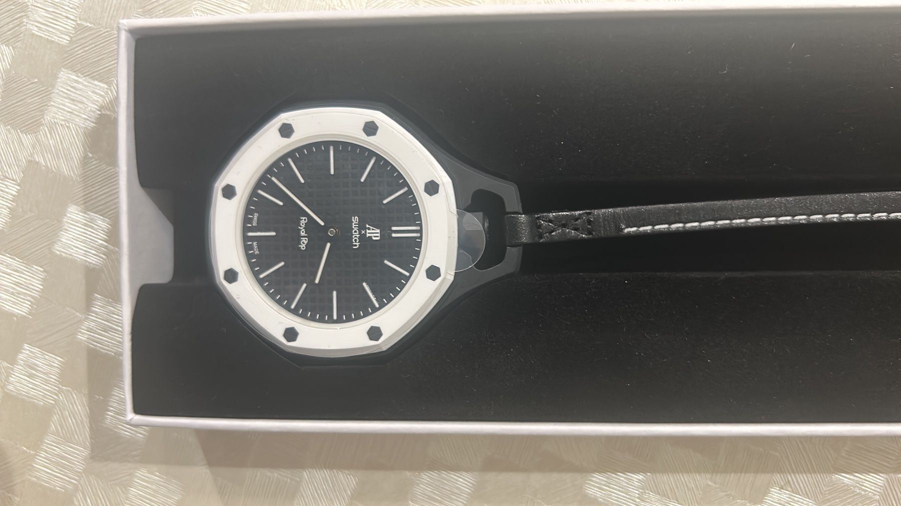 Swatch Orologi: Swatch x Audemars piguet royal pop – Usato da Lausanne venduto da rob_2r9t 3