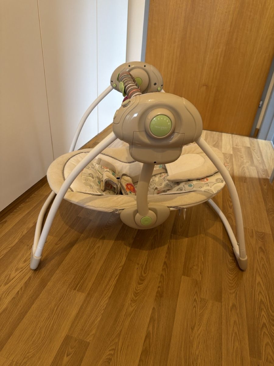 Sdraiette & Sdraiette a dondolo: Babyschaukel von Ingenuity mit Mobile und Melodien – Nuovo (secondo la descrizione) da Schaffhausen venduto da ana_swp2 2